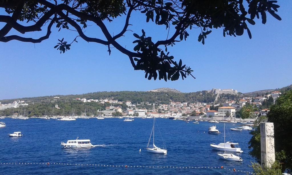 Apartman Radošić Hvar Town Bagian luar foto