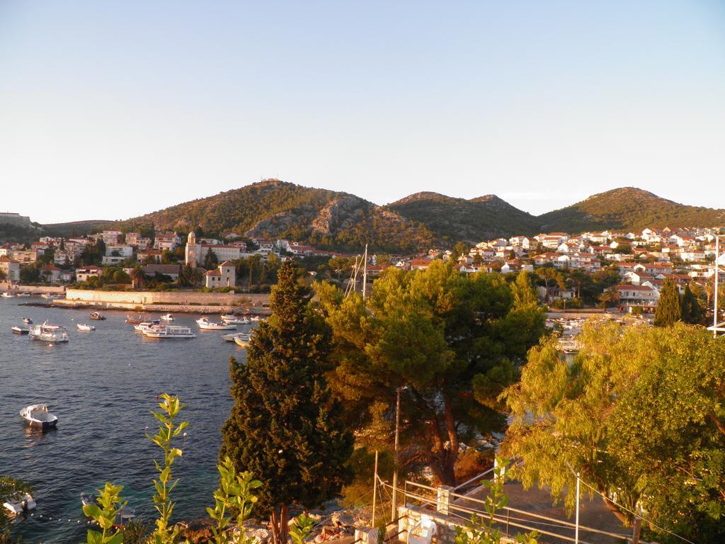 Apartman Radošić Hvar Town Bagian luar foto