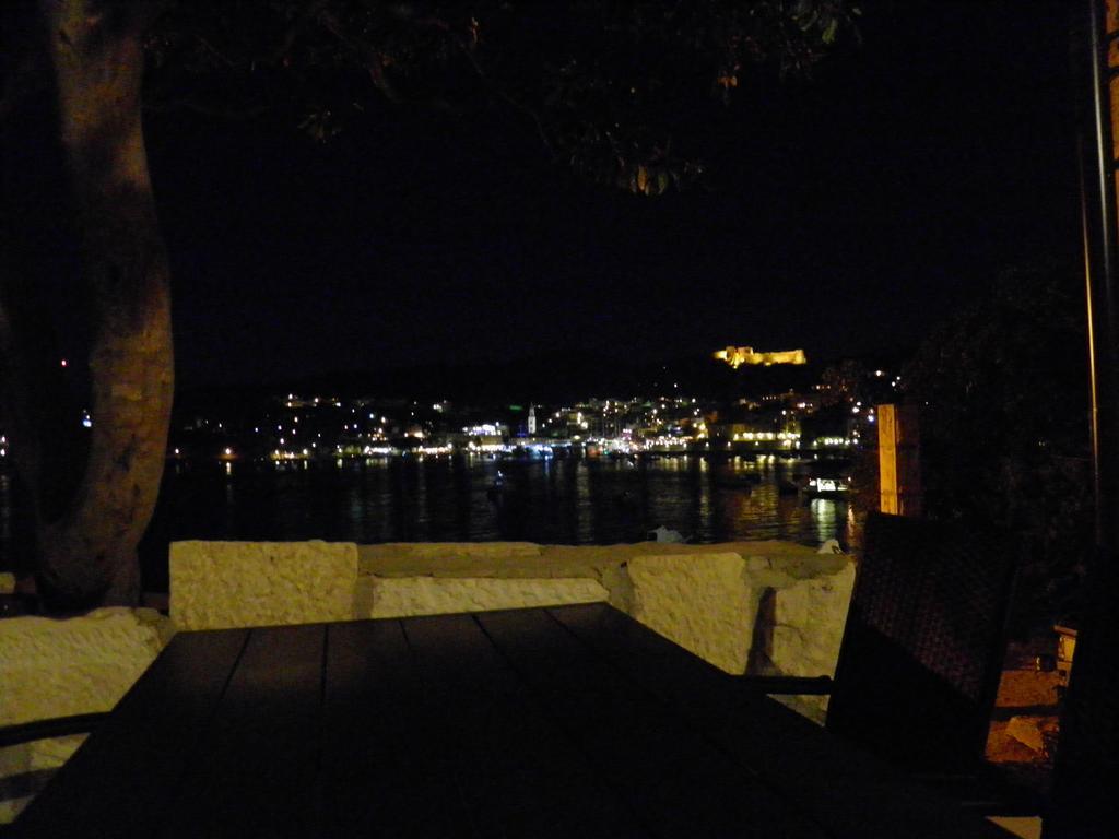 Apartman Radošić Hvar Town Bagian luar foto